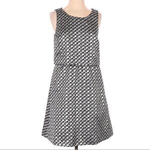 2/$30 Cynthia Rowley Popover Geometric Metallic Sleeveless Silver Dress Size 6